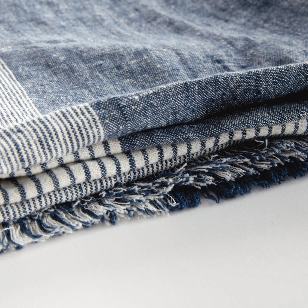 Leon European Linen Throw – Navy & Ivory Woven Indoor Blanket