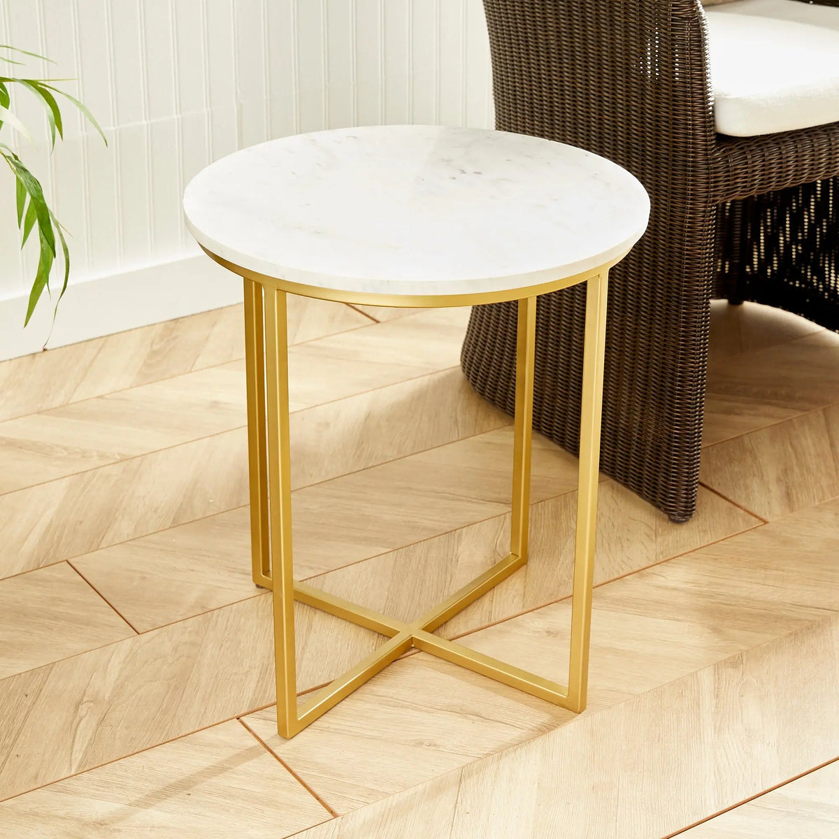 Aveline Side Table – White Marble & Brass